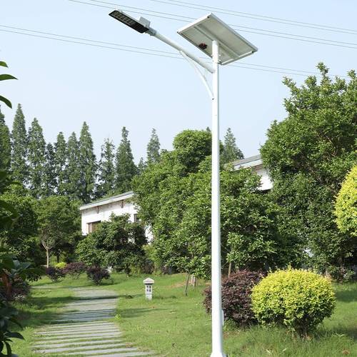 太阳能锂电路灯 校园照明的绿色智能解决方案
